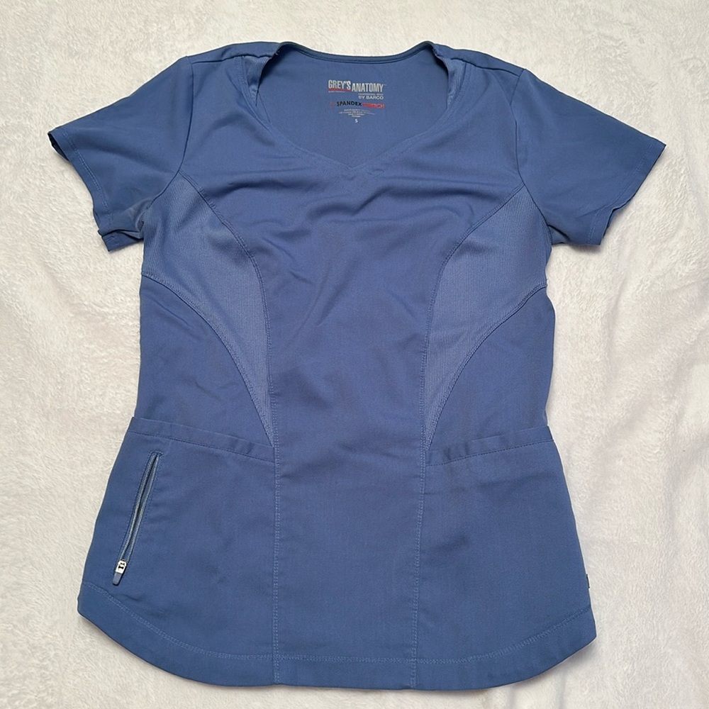 Scrub top